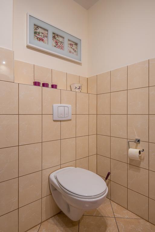 Apart. Grabiszynska - Parking Included Wroclaw Ngoại thất bức ảnh
